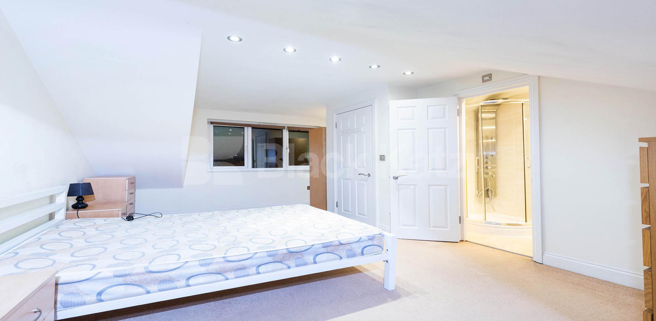 			3 Bedroom, 1 bath, 1 reception House			 Seymour Road, Harringay 